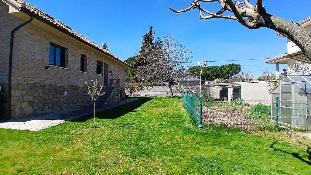 Jardin - Chalet with Pool and Terrace in Guadarrama