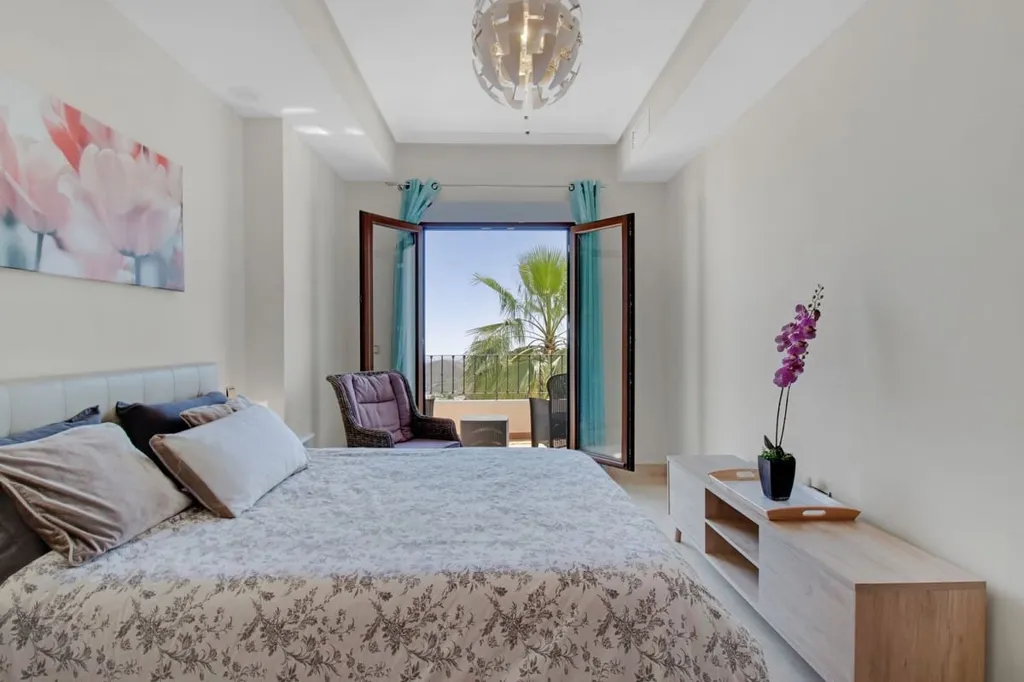 Magamistoad - Andalucian Villa with Pool in Benahavís
