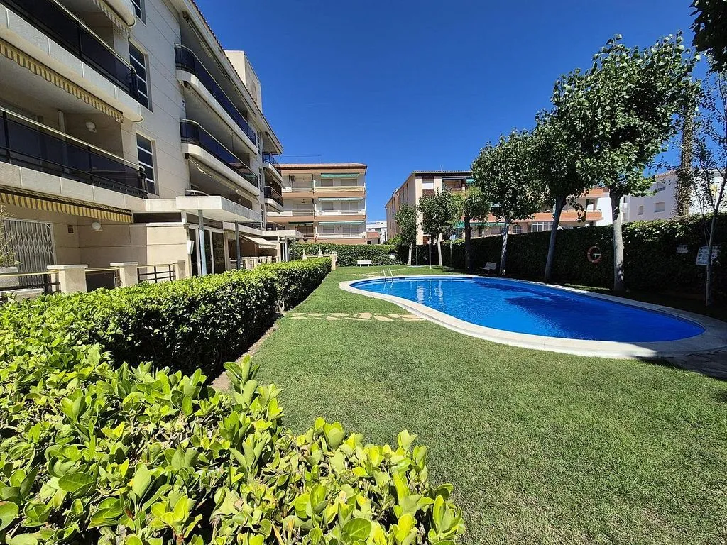 Piscine - Apartment with Pool and Terrace in Coma-Ruga