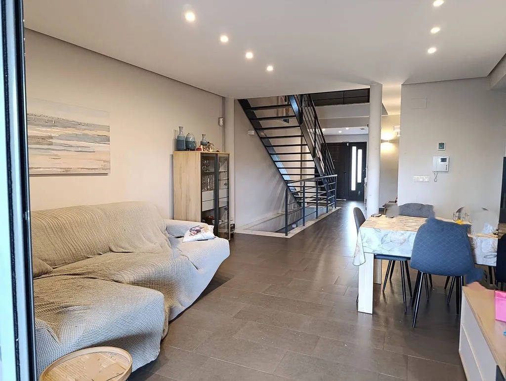 Séjour - Terraced Semi-Detached House in Benaguasil