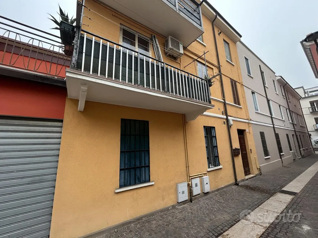 Appartement 4 pièces à IT