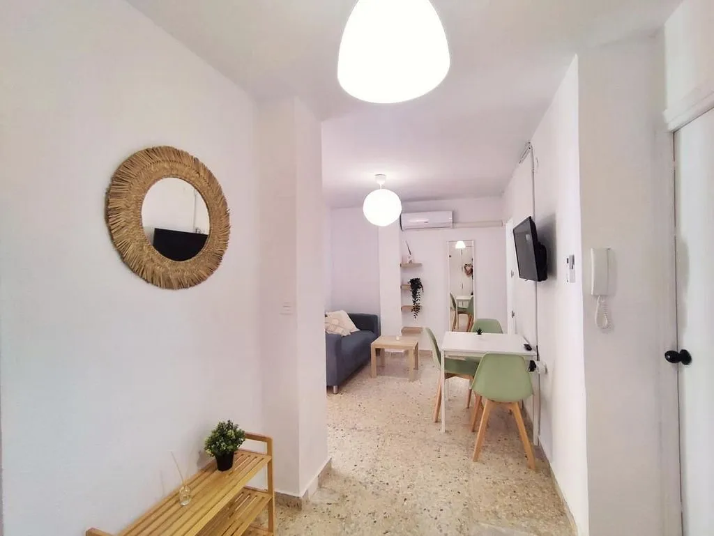 Esik - Apartment with Terrace in Granada