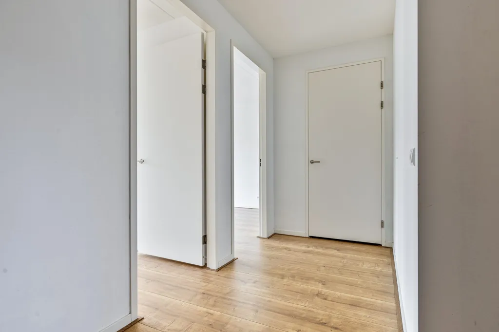 Esik - Waterfront Apartment in Utrecht