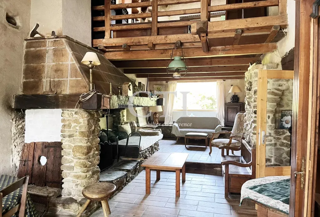 Séjour - Maison Campagnarde en Pierre avec Vue Panoramique en Provence