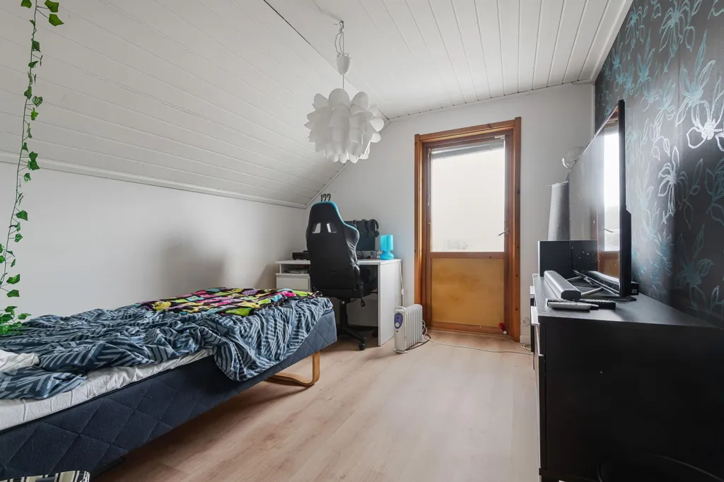 Dormitorios - Well-Planned Villa with Private Garden in Varberg