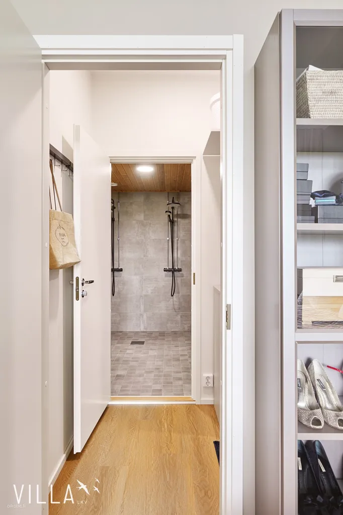 Stanze - Modern Apartment with West-Facing Balcony in Vuores