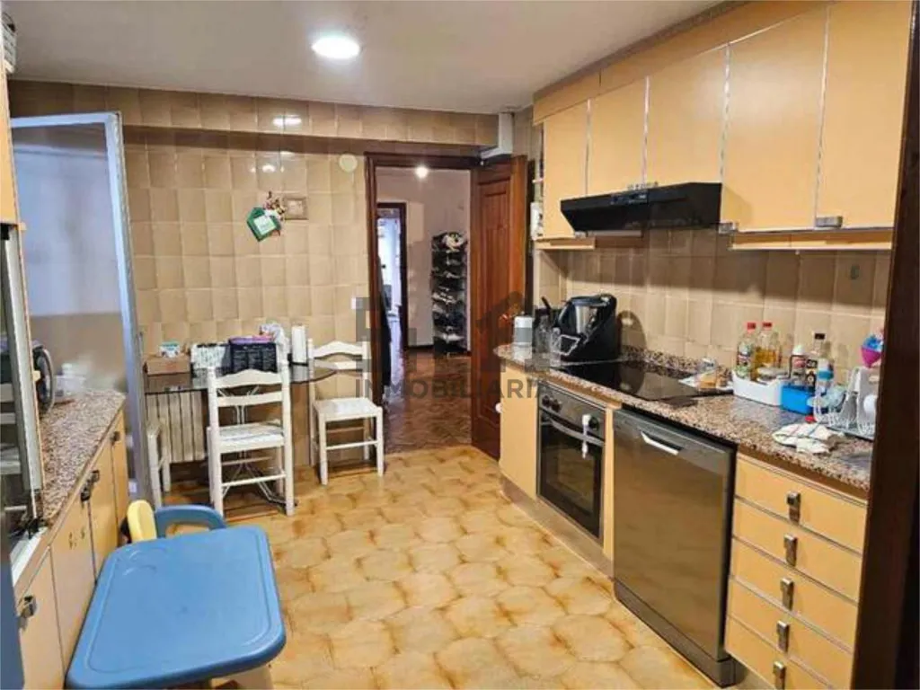Köök - Apartment with Garage in Central Ourense