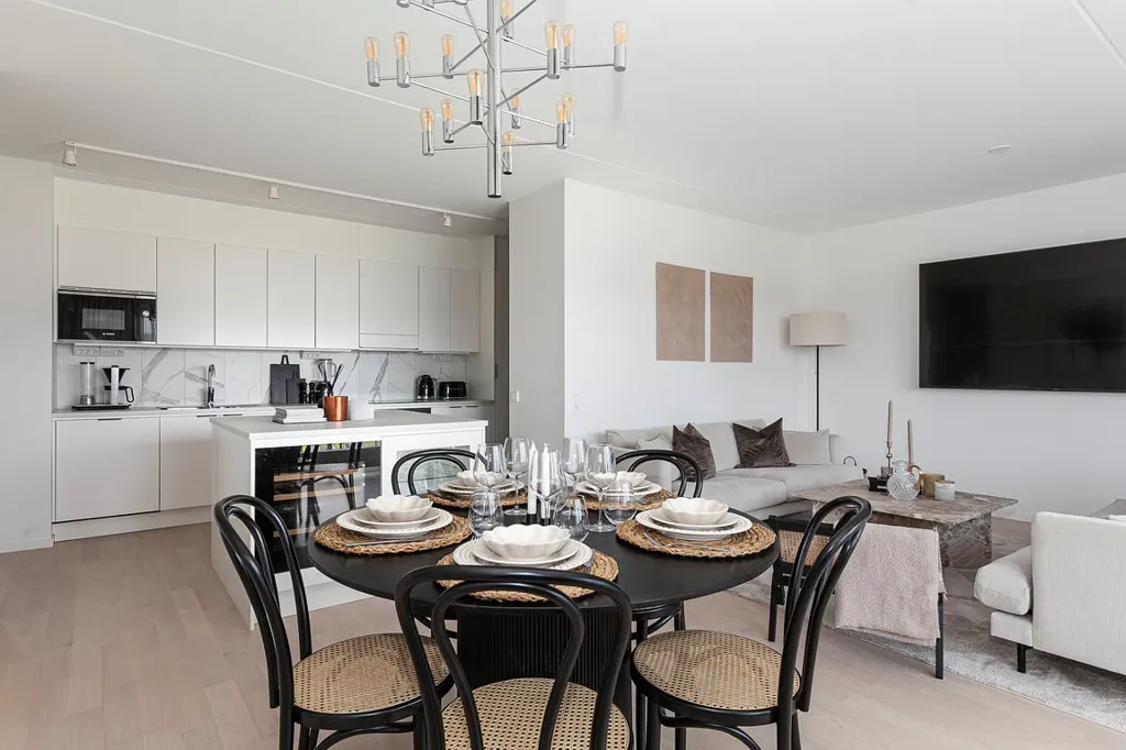 Salle à manger - Apartment with Canal View in City Centre