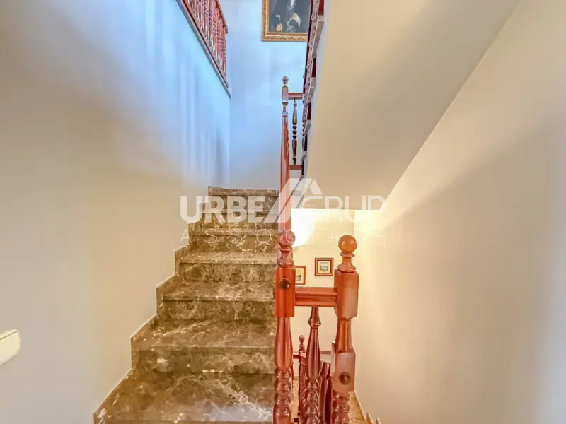 Toad - Detached Corner House with Multiple Terraces in Martorell