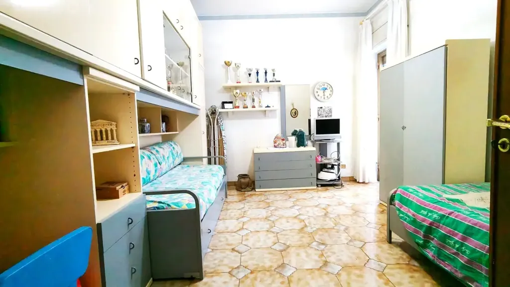 Magamistoad - Semi-detached Apartment with Balcony in Misterbianco