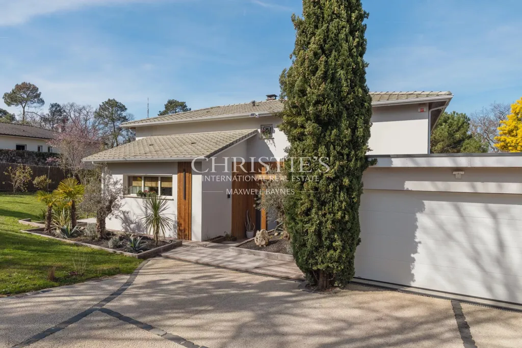 Välivaade - Renovated House with Pool in Bouliac
