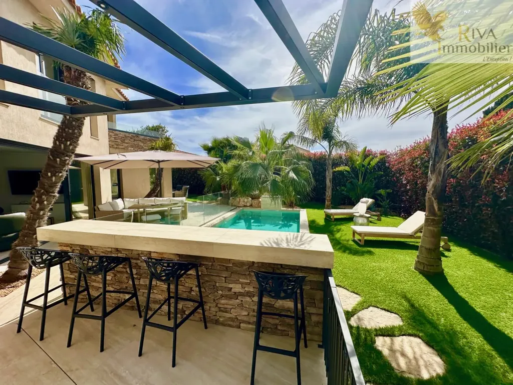 Piscine - Villa avec piscine et jardin à Sanary-sur-Mer