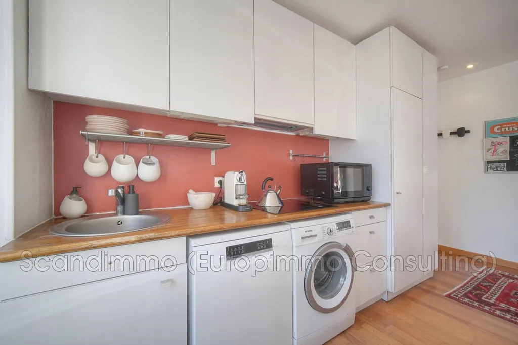 Kitchen - 3-Bed Apartment with South Terrace in Nice
