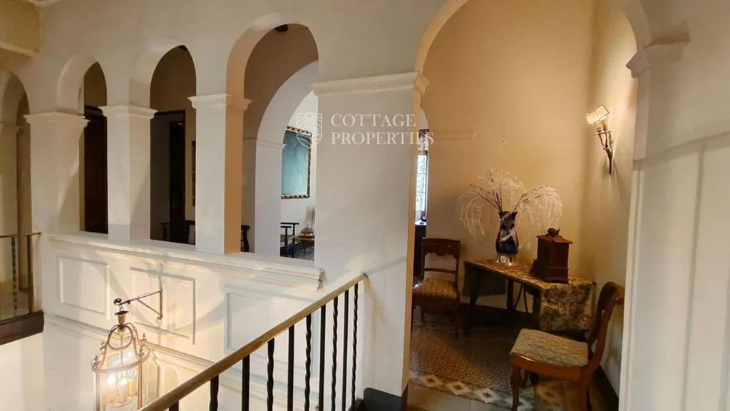 Entrée - Modernist Farmhouse with Pool in Llagostera