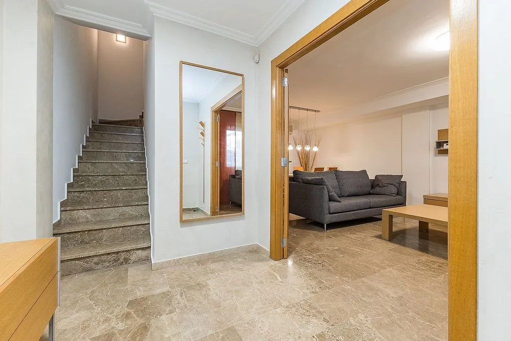 Entrée - Terraced Semi-Detached House in Picanya