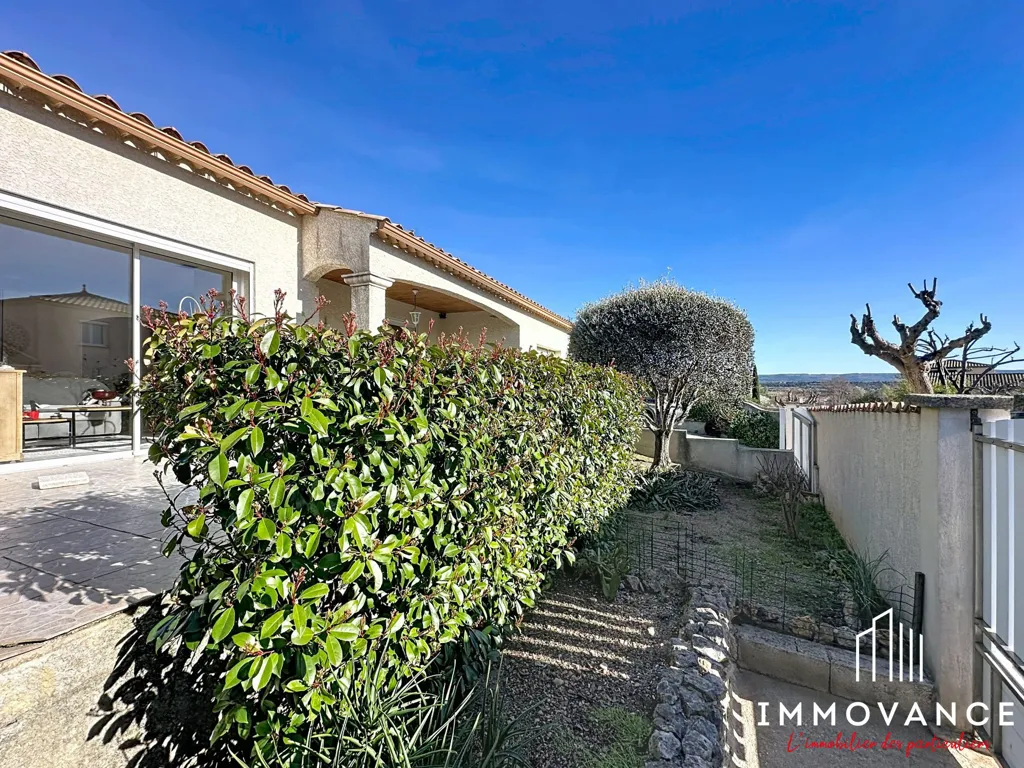 Giardino - Semi-detached Villa with Pool in Quiet Area