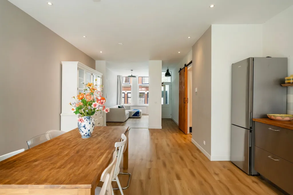 Söögituba - Fully Renovated Duplex with Garden in Liskwartier