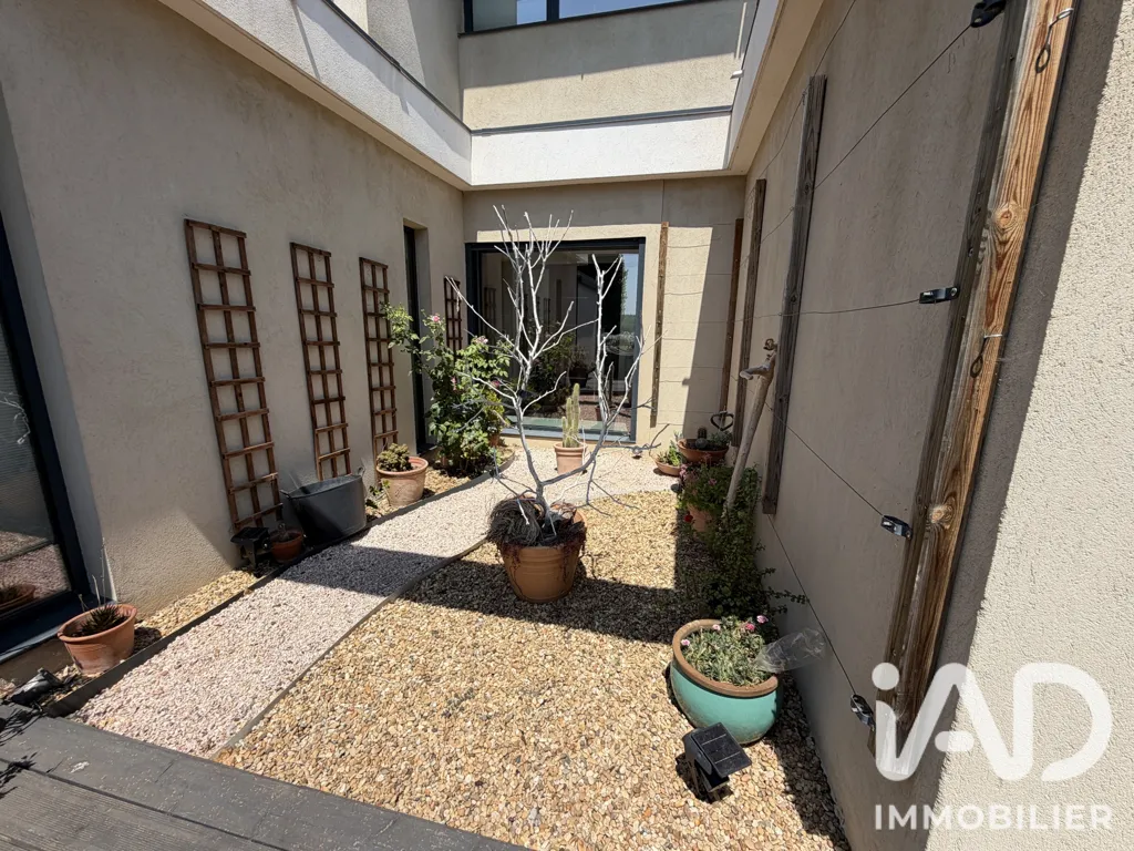 Jardin - Maison d'Architecte avec Jardin à Opio