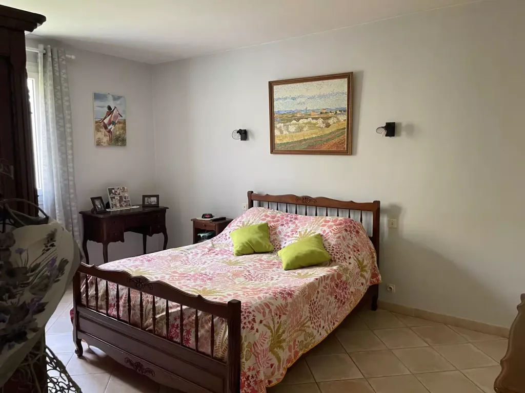 Chambres - Villa avec Piscine et Jardin à Uzès