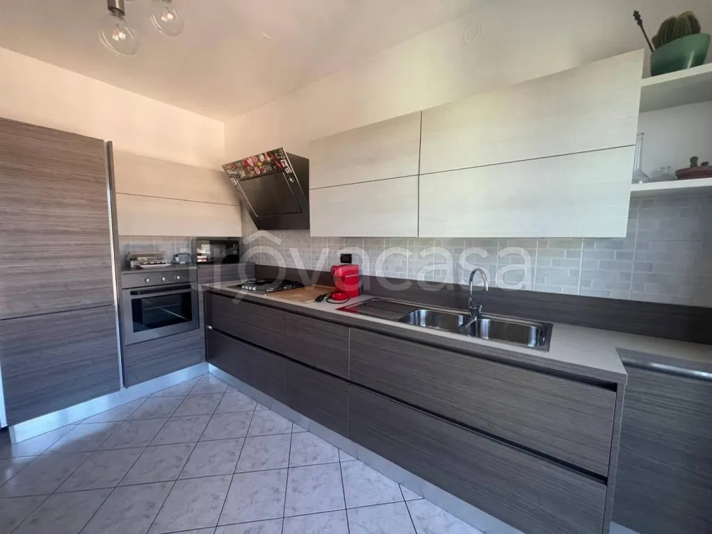 Köök - Rearfitted Apartment with Panoramic View in Montalto Dora