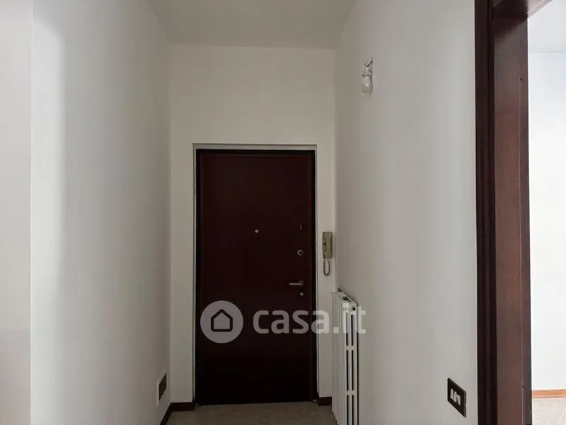 Ingresso - Three-Bedroom Apartment with Terrace in Cremona