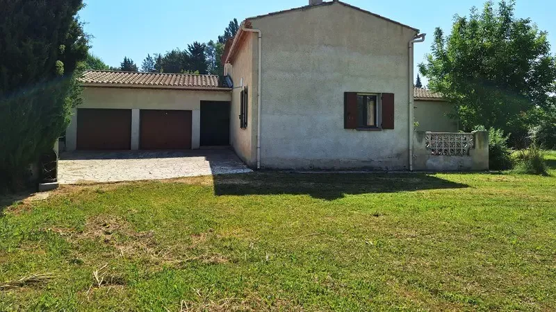 Extérieur - Maison avec terrasse et jardin à Lauris