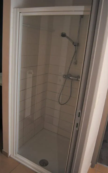 Vannitoad - Spacious Flat with Terrace in Jodoigne