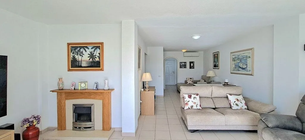 Elutuba - Semi-Detached Villa with Pool in Chayofa