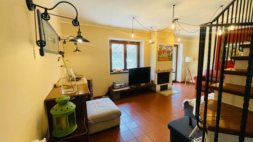 Maison 9 pièces à IT