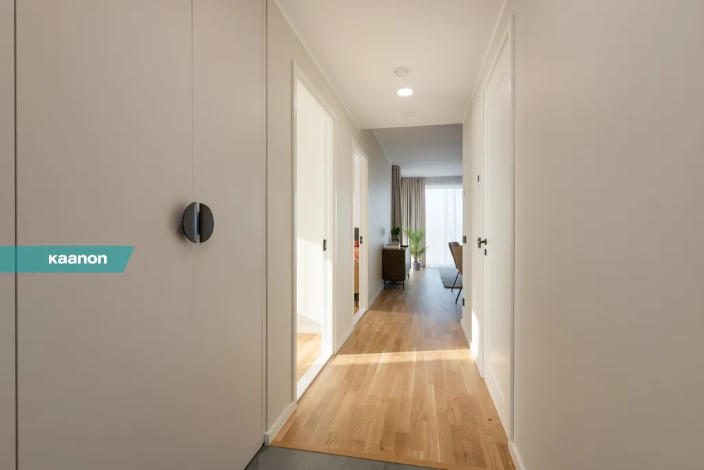 hallway_entrance