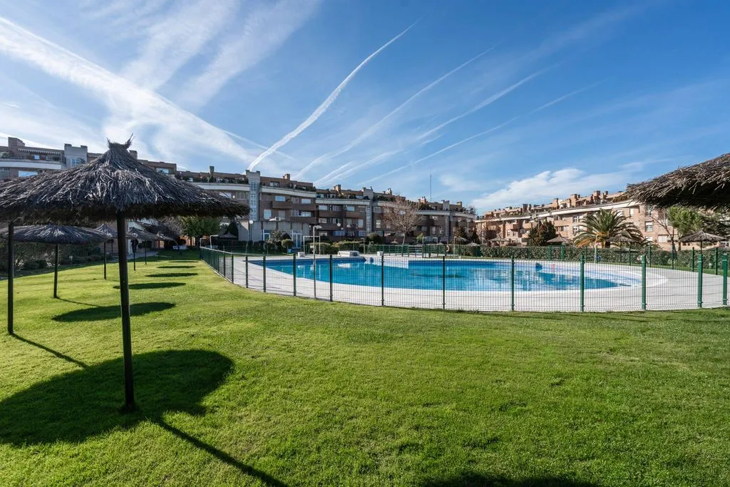 Piscine - Luxury Penthouse with Views in Las Rozas