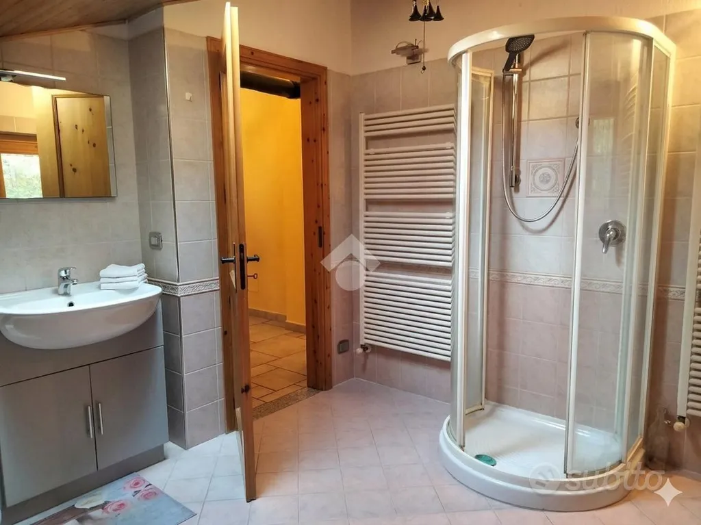 Maison 6 pièces à IT