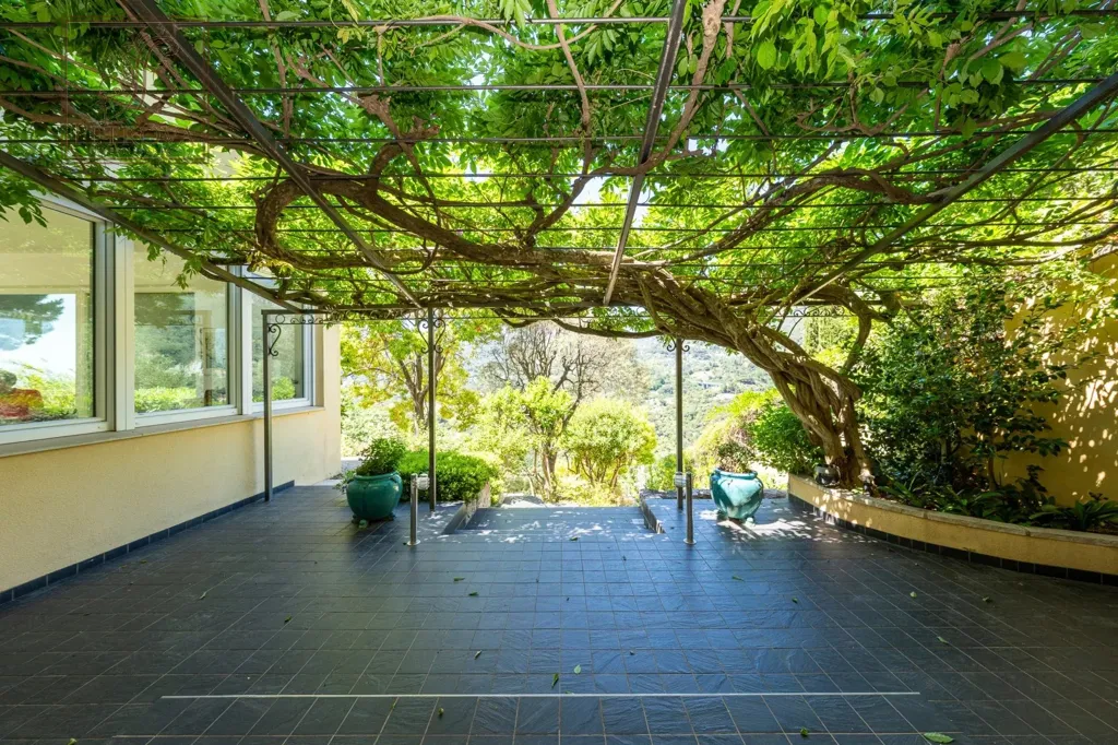 Terrass - Villa with Sea View in Prestigious Menton