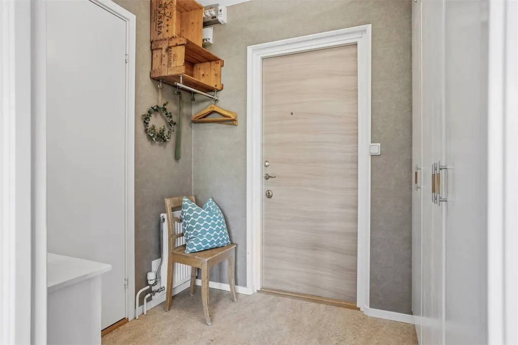 Entrée - Apartment with Garden in Åby
