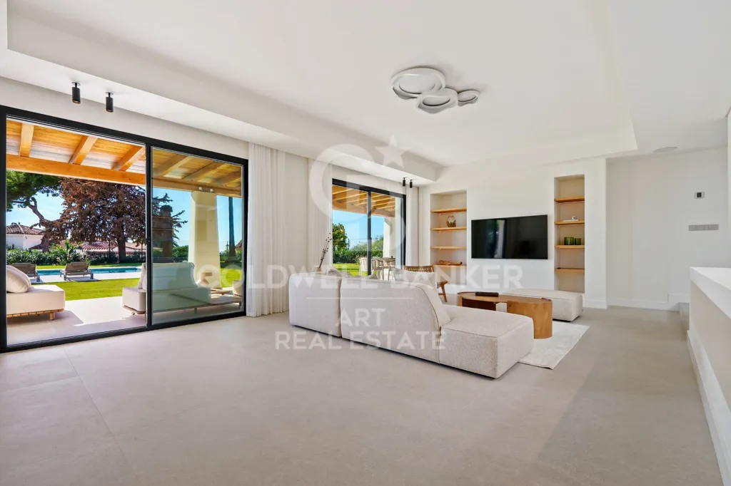 Elutuba - Villa with Sea View in El Rosario, Marbella