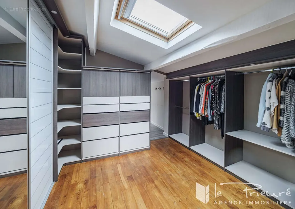closet_dressing