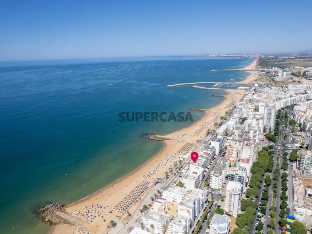 Aerial - 3-Bedroom Flat with Sea View in Loulé