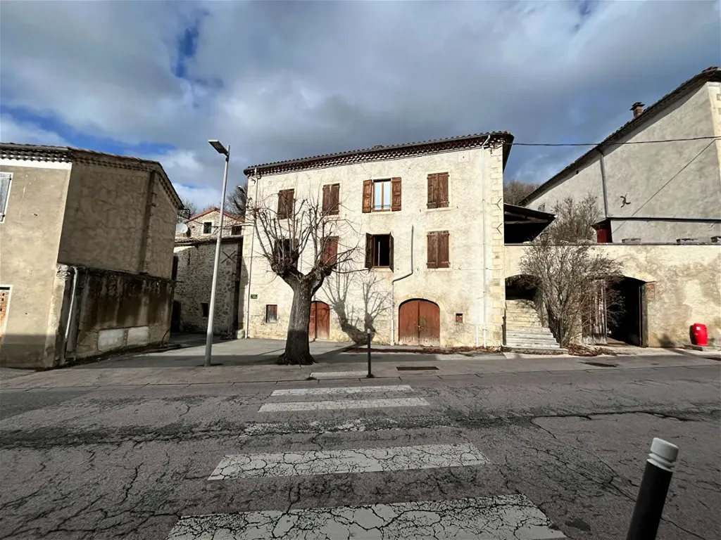 Maison 8 pièces à Beaurieres