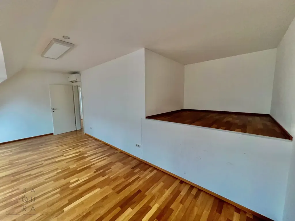 Toad - Penthouse Office with Panoramic Views in UNO-City