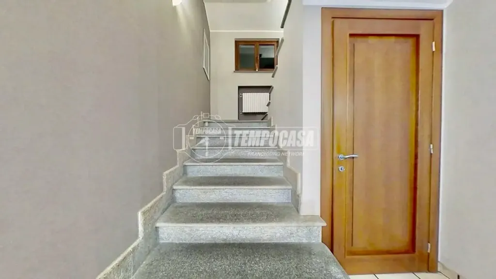 Pièces - Villa with Private Garden in Robassomero