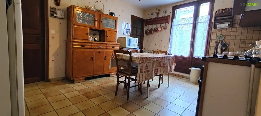 Sala da pranzo - Charming Village House with Workshop in Sumène