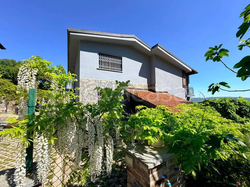 Esterno - Restored Villa with Garden in Bra