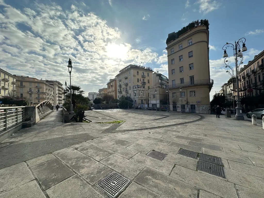Bien 4 chambres à Salerno
