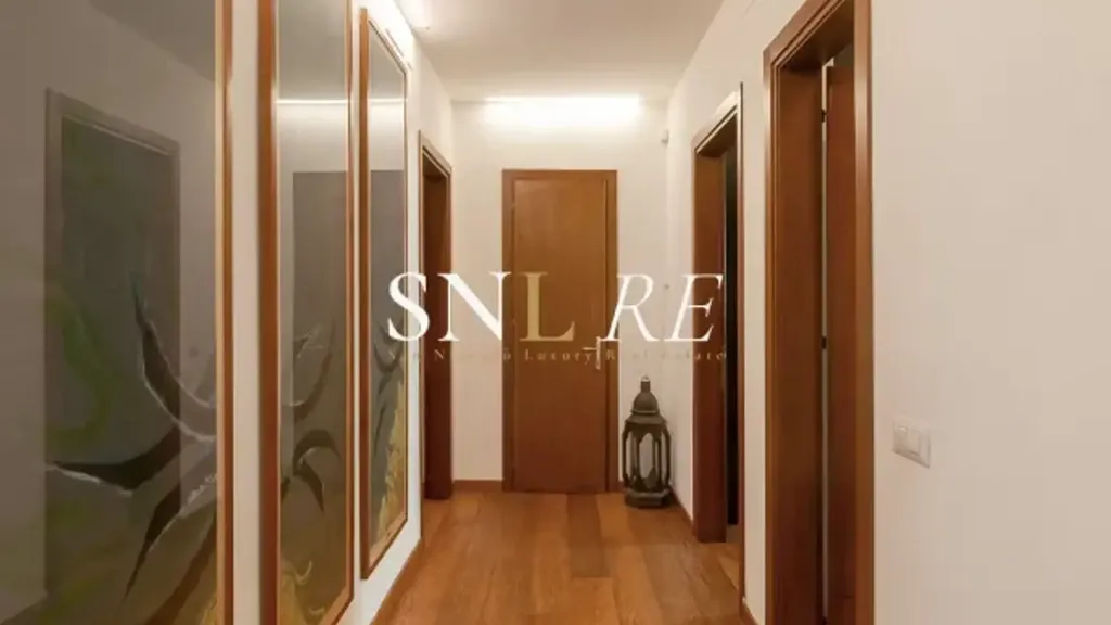 Entrée - Luxury Apartment with Balcony in Florence