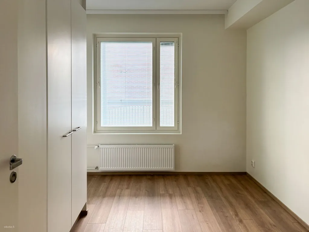 Toad - Modern Flat with Balcony in Lippajärvi, Espoo