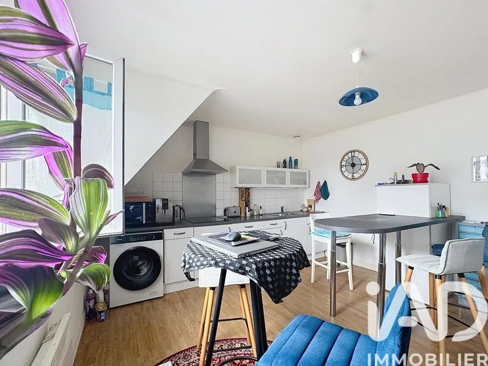 Cuisine - Appartement Rénové 2 Pièces au Cœur de Pont-l'Abbé