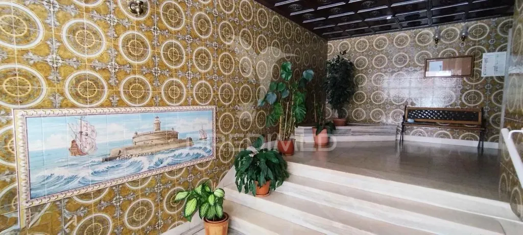 Entrée - Renovated T2 Apartment in Oeiras Centre