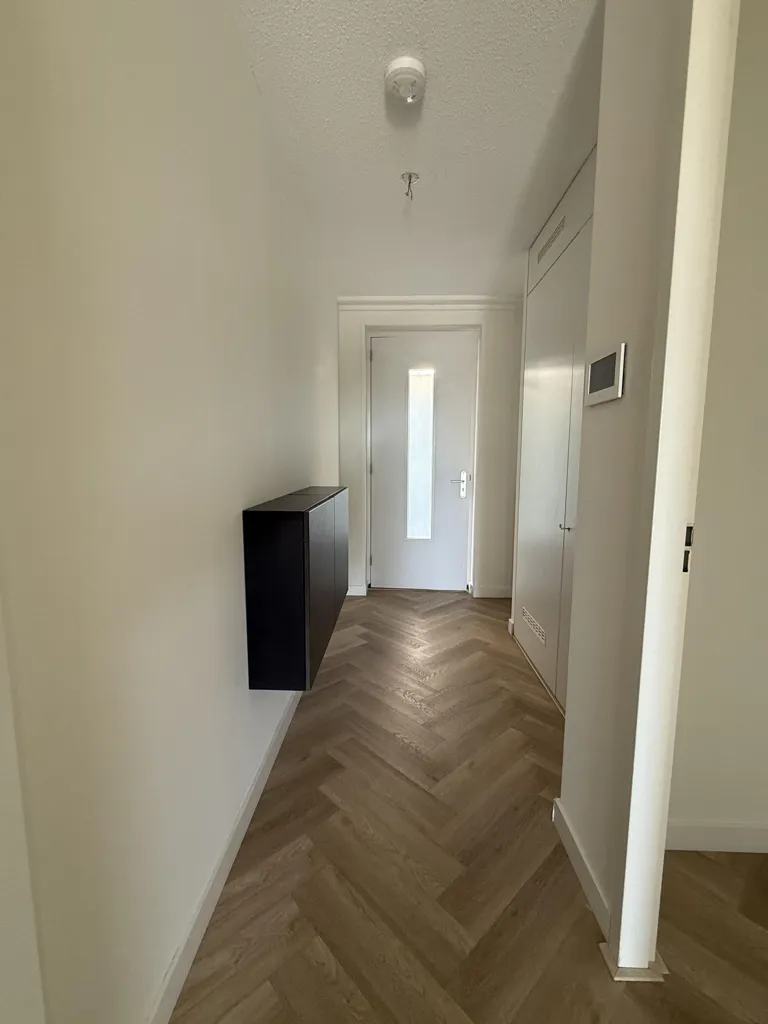 hallway_entrance