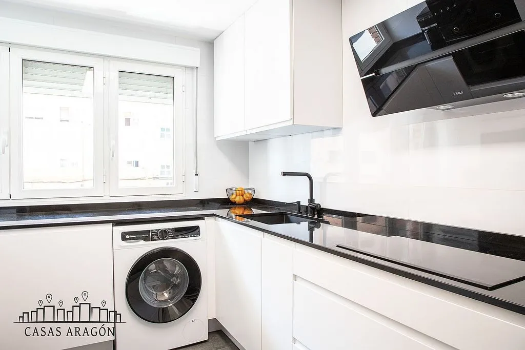 Cuisine - Modernised Flat with South View in Lausana