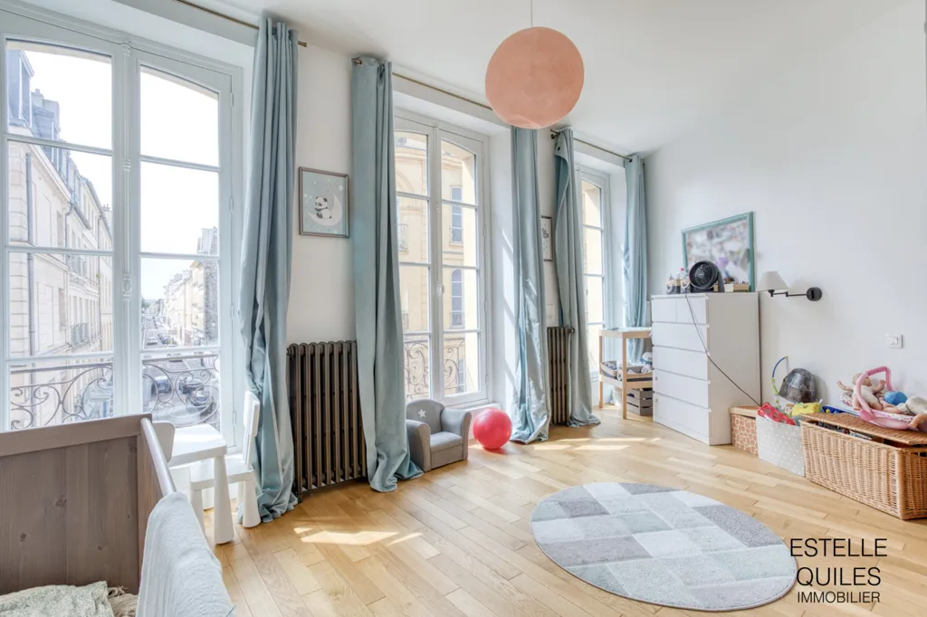Bedrooms - Historic 5-Piece Apartment in Versailles